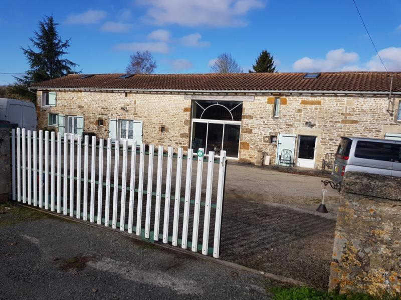 Le Pommier Chambre D'Hote Bed & Breakfast Clussais-la-Pommeraie Exterior foto